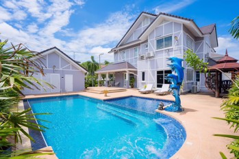 5 ห้องนอน บ้าน in Central Park Hillside Village  พัทยาตะวันออก H011353