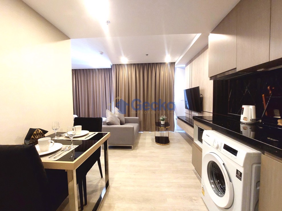 Studio Condo in The Panora Pattaya Pratumnak C013505 (Photo 3)