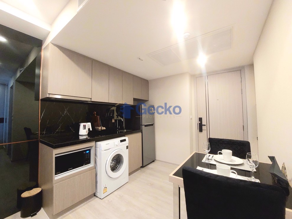Studio Condo in The Panora Pattaya Pratumnak C013505 (Photo 4)