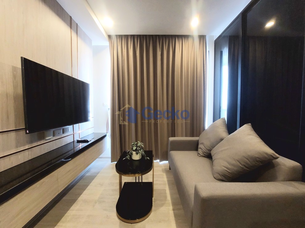 1 Bedroom Condo in The Panora Pattaya Pratumnak C013506 (Photo 2)
