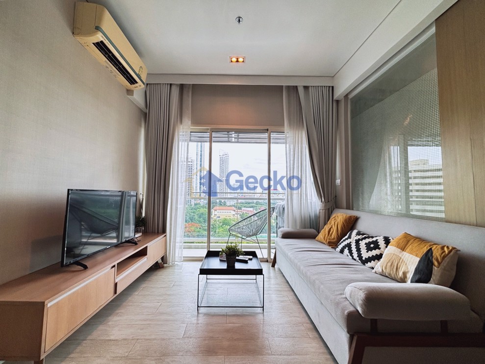 2 Bedrooms Condo in Veranda Residence Pattaya Na Jomtien C013511 (Photo 3)
