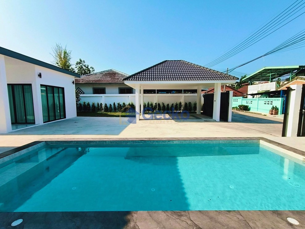 4 Bedrooms House in Pattaya Greenville  East Pattaya H013513 (Photo 1)
