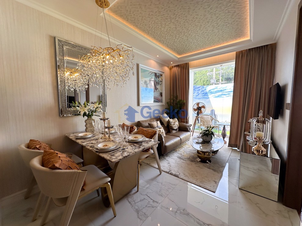 1 Bedroom Condo in The Riviera Santa Monica Jomtien C013515 (Photo 2)