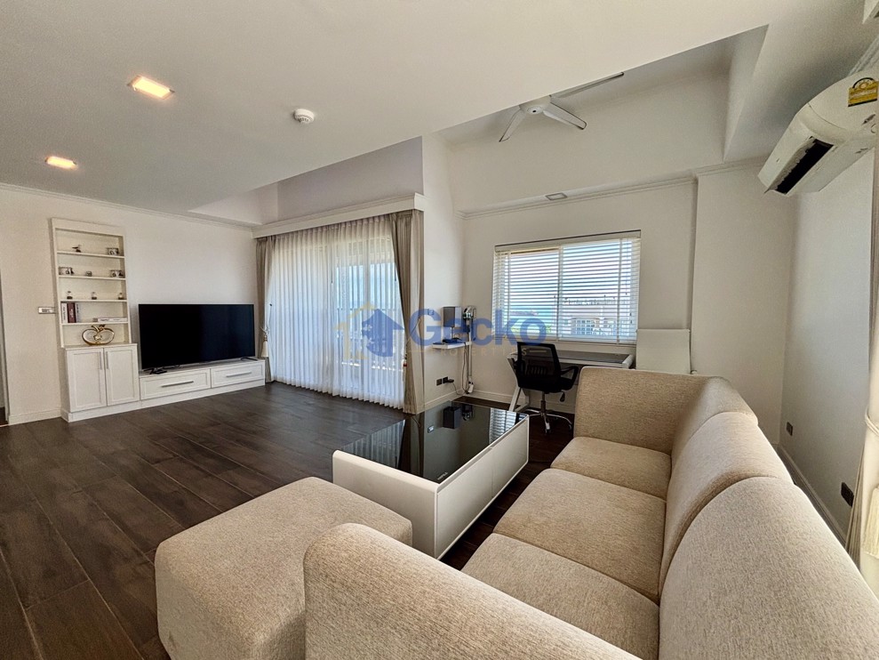 2 Bedrooms Condo in Jomtien Beach Residence Jomtien C011318 (Photo 2)