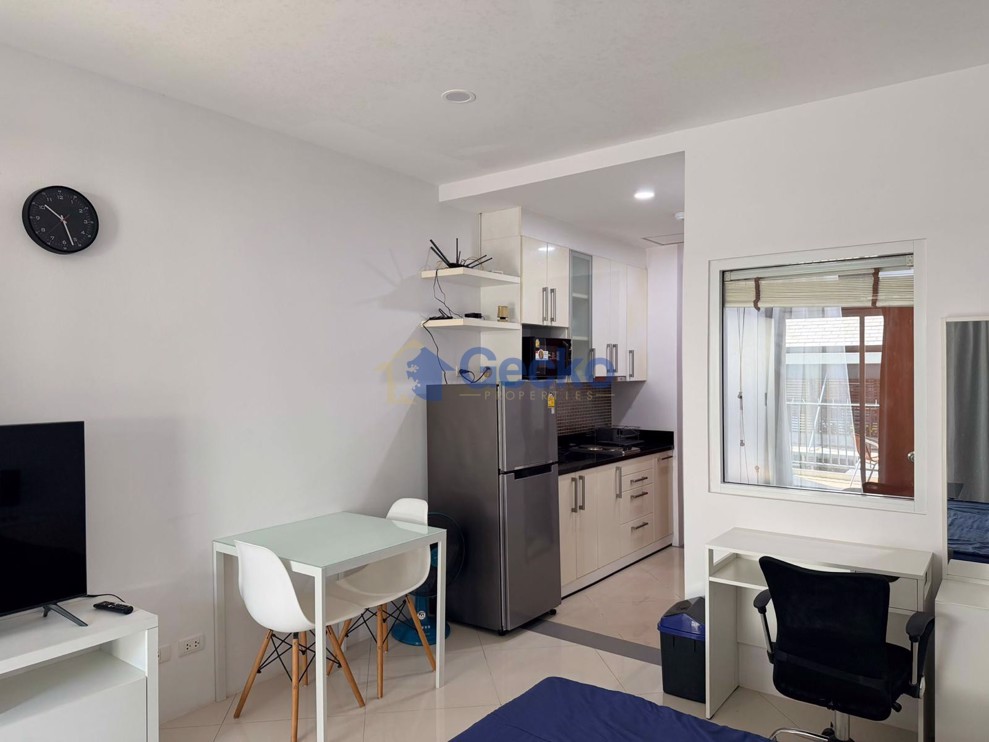 Studio Condo in Diamond Suites Resort Condominium South Pattaya C013519 (Photo 2)