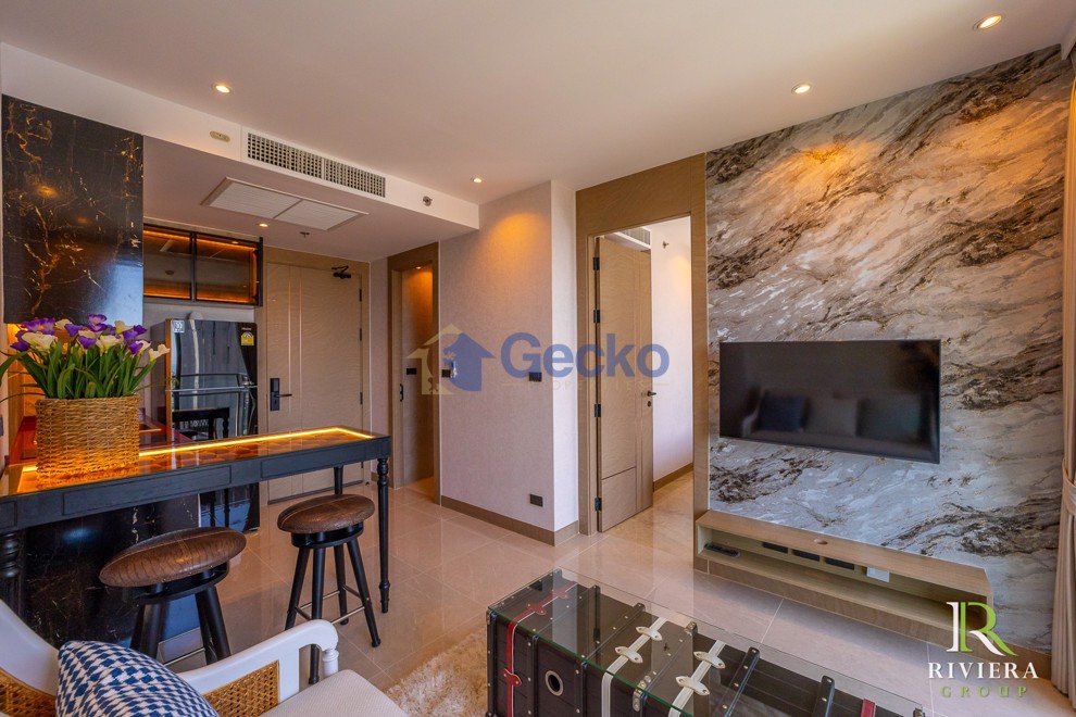1 Bedroom Condo in The Riviera Ocean Drive Jomtien C013521 (Photo 2)
