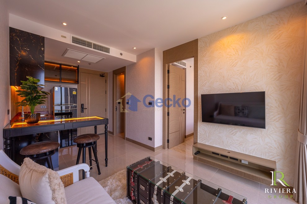1 Bedroom Condo in The Riviera Ocean Drive Jomtien C013522 (Photo 1)
