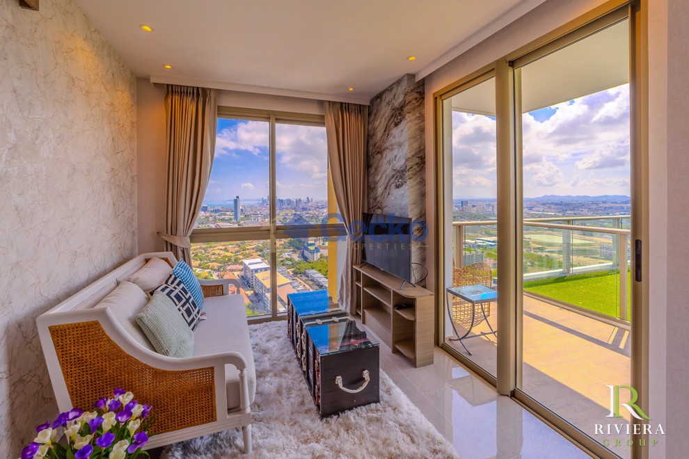 1 Bedroom Condo in The Riviera Ocean Drive Jomtien C013523 (Photo 2)
