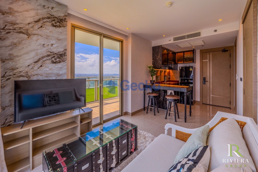 1 Bedroom Condo in The Riviera Ocean Drive Jomtien C013523 (Photo 3)
