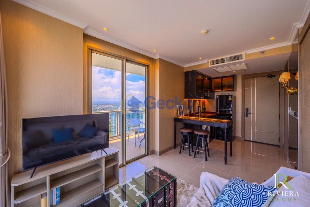 1 Bedroom Condo in The Riviera Ocean Drive Jomtien C013524 (Photo 3)