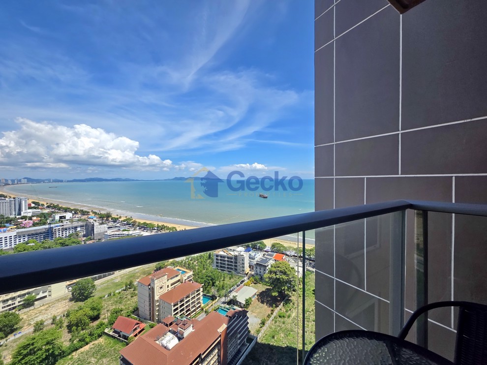 1 Bedroom Condo in Copacabana Beach Jomtien C013526 (Photo 1)