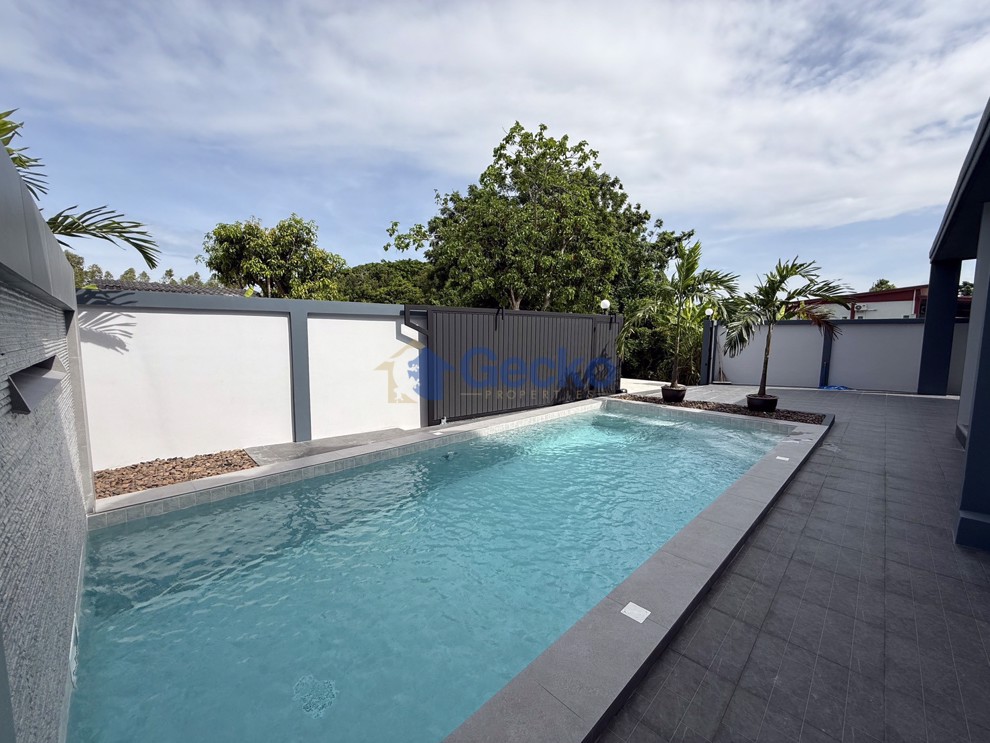 3 Bedrooms House  Na Jomtien H013528 (Photo 1)
