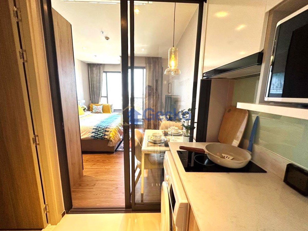 1 Bedroom Condo in Once Pattaya Condominium North Pattaya C013532 (Photo 1)