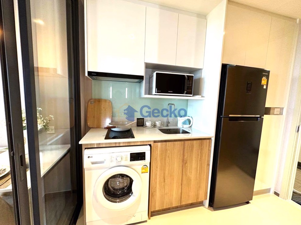 1 Bedroom Condo in Once Pattaya Condominium North Pattaya C013532 (Photo 2)