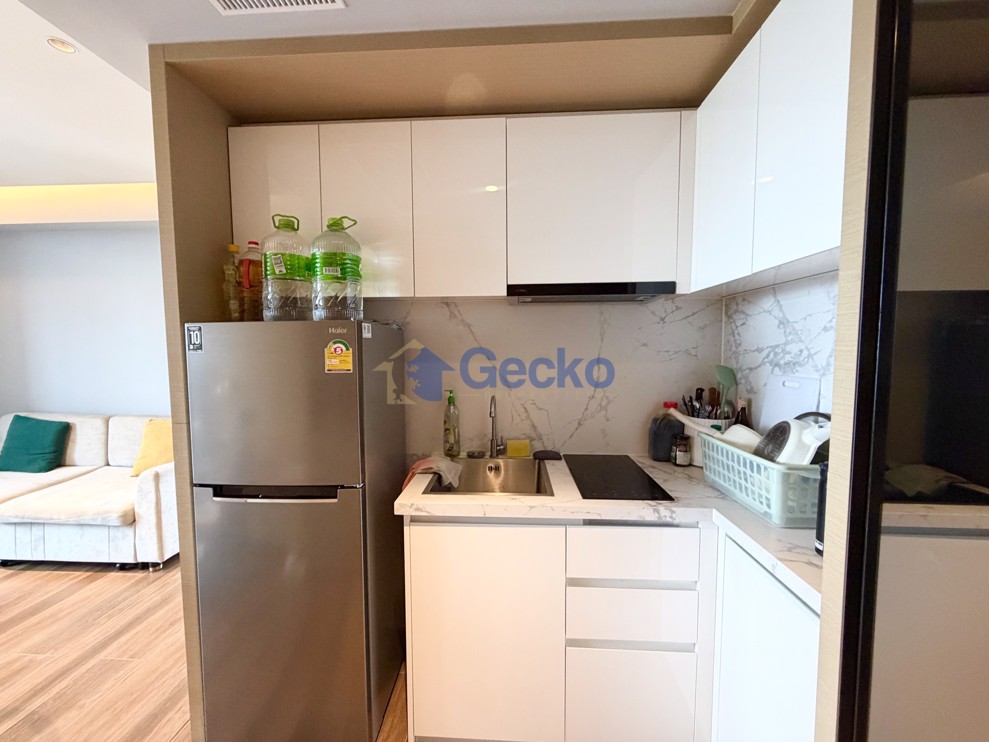 2 Bedrooms Condo in Beverly Mountain Bay Pattaya Pratumnak C013534 (Photo 2)