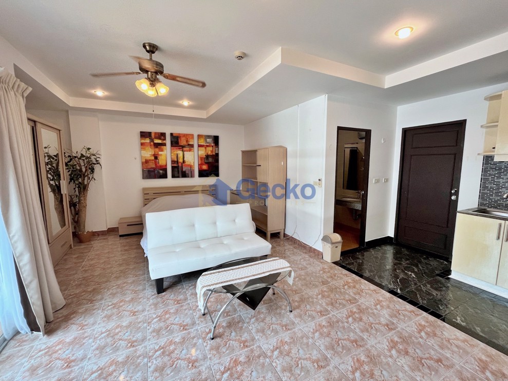 Studio Condo in Siam Oriental condominium Pratumnak C013537 (Photo 3)