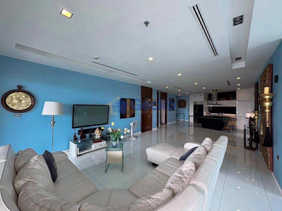3 Bedrooms Condo in Ananya Beachfront Condominium Wongamat C013539 (Photo 4)