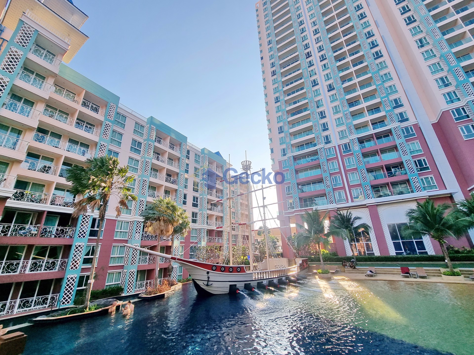 1 Bedroom Condo in Grande Caribbean Condo Resort Jomtien C013544