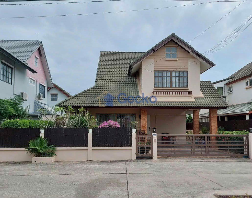 3 Bedrooms House in Central Park 4  East Pattaya H013546