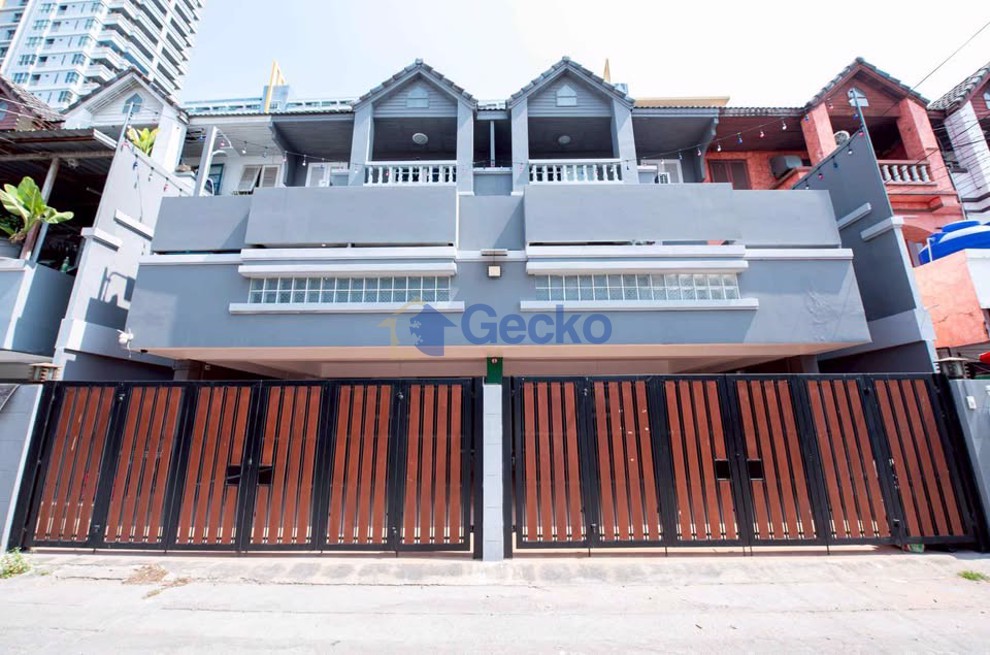 12 ห้องนอน บ้าน  จอมเทียน H013547 (Photo 1)