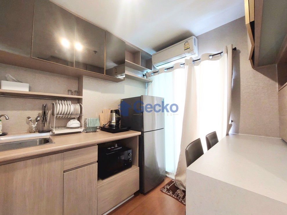 1 Bedroom Condo in Lumpini Seaview Jomtien Jomtien C013548 (Photo 2)