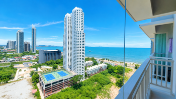 1 Bedroom Condo in Lumpini Seaview Jomtien Jomtien C013561