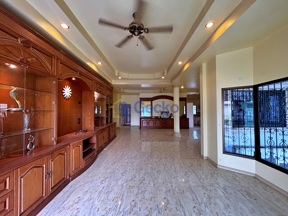 3 ห้องนอน บ้าน in Natheekarn Park View  พัทยาตะวันออก H013568 (Photo 2)